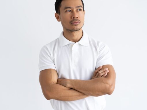 Camisa tipo Polo blanca